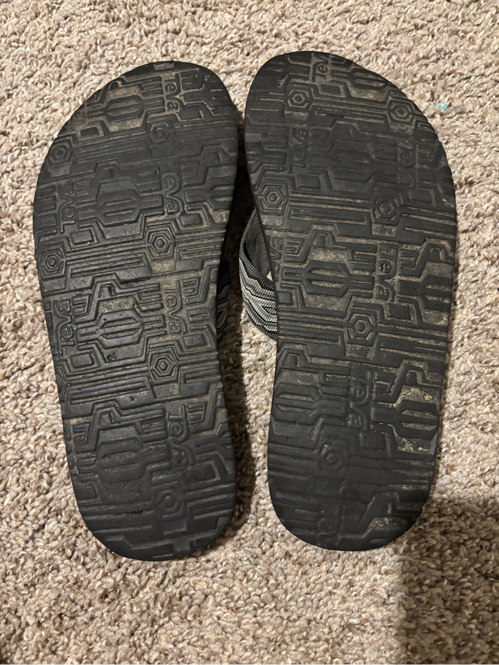 Men’s Teva Black Sandals with Gray Patterned Webbing - Picture 7 of 8
